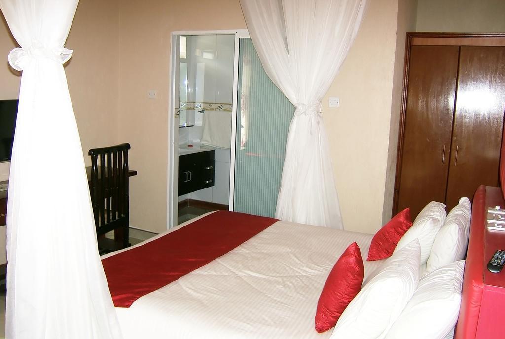 Milimani Holiday Resort Кисуму Номер фото